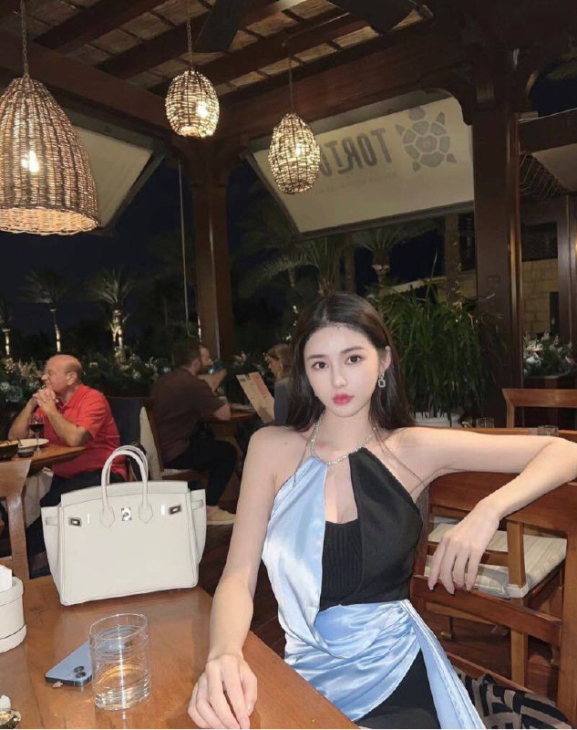 AgAD2MQxG263OVI.jpg