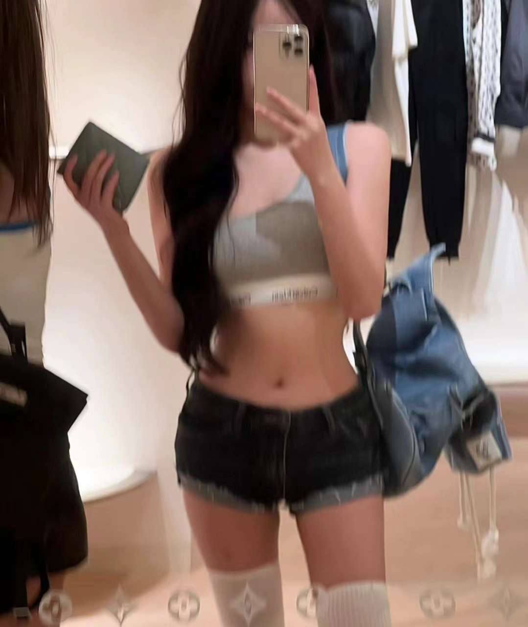 AgADYMsxG3lcEVY.jpg